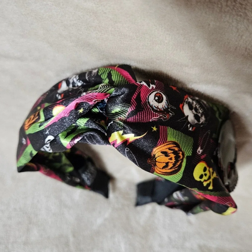 Universal Studios Halloween Horror Nights Knotted Headband Skull Pumpkin Black
